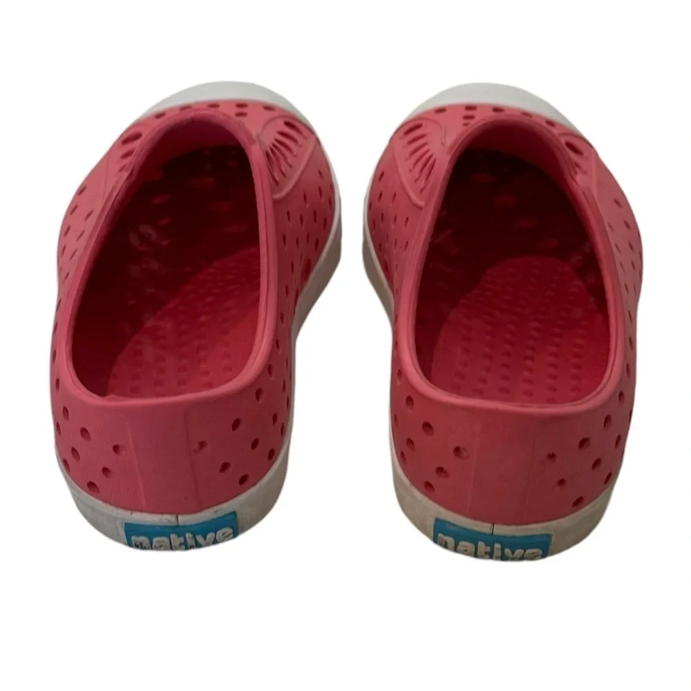 Native Jefferson Kids Classic Slip On Shoes Pink Size 7